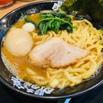 味玉ラーメン(町田商店 本店 （まちだしょうてん）)