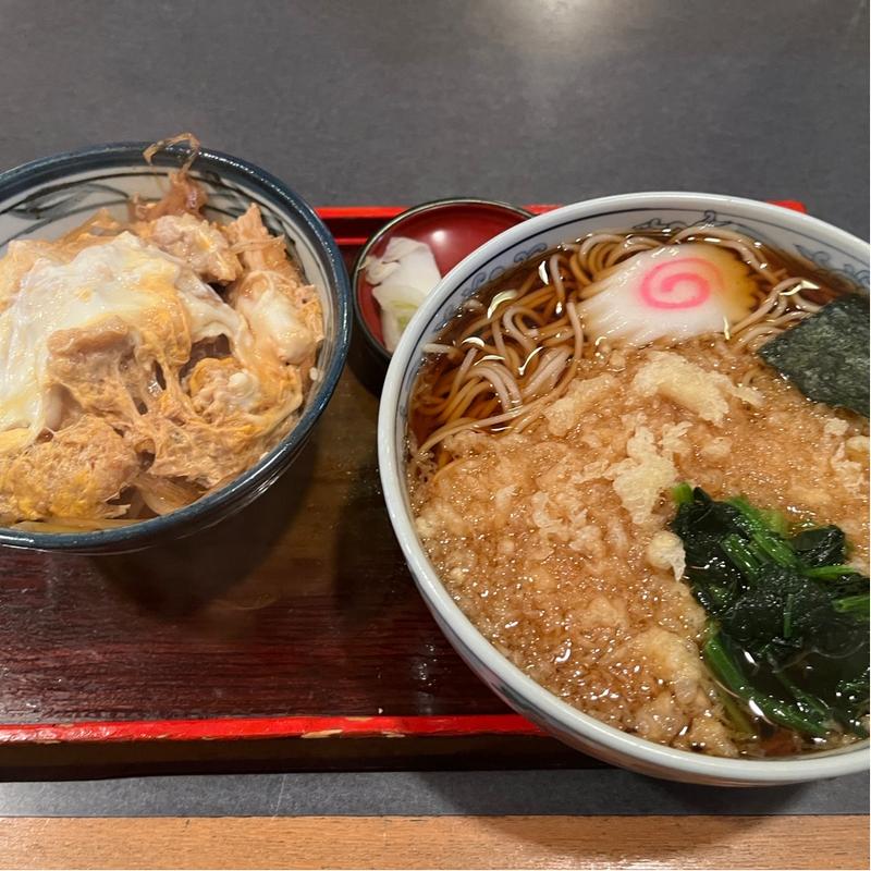 そばとカツ丼セット　大盛り(松月庵)
