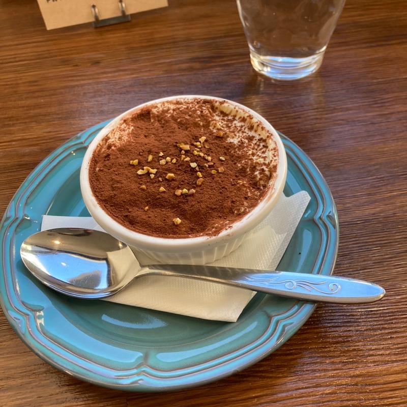 ティラミスパフェ(うるまキッチン ネリネ)