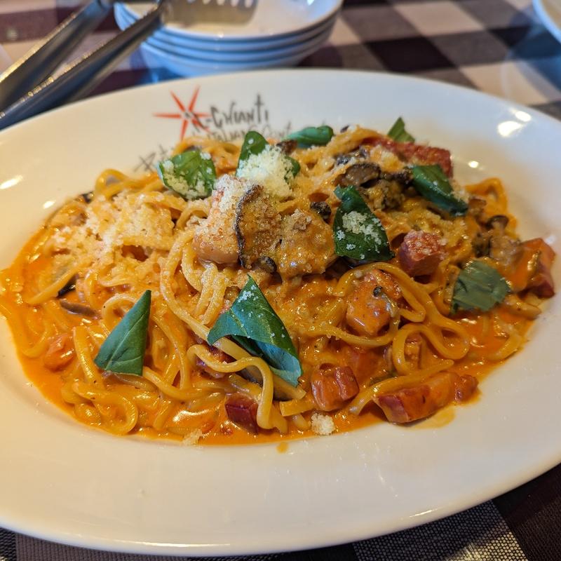 イベリコ豚ときのこのトマトクリームパスタ(イルキャンティ コクーンシティ店)