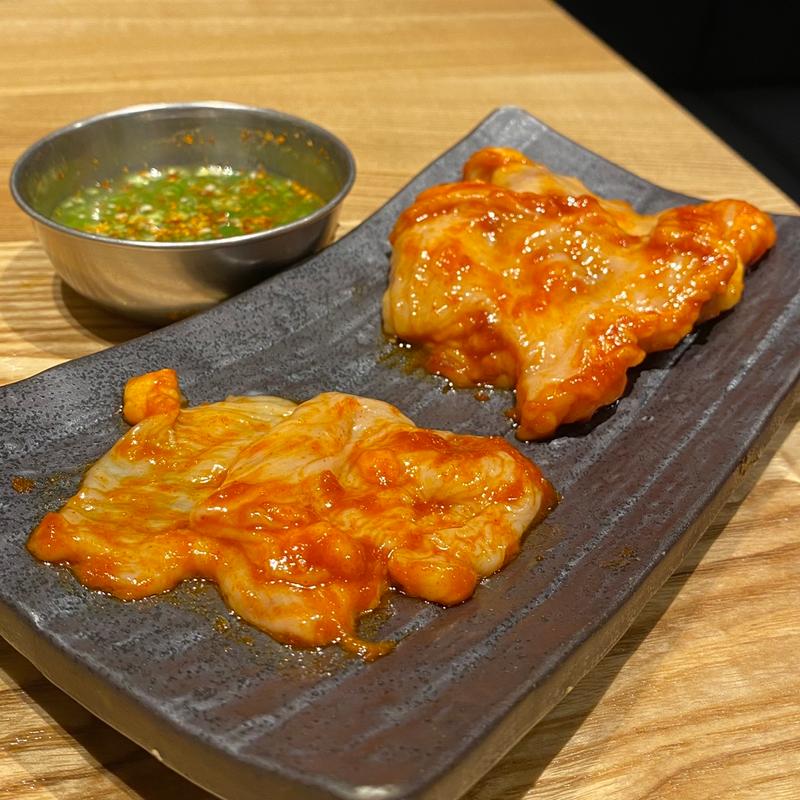 脂付きホルモン、てっちゃん(焼肉JIN NAGOYA)