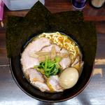 囲らーめん 白(自家製麺 囲)