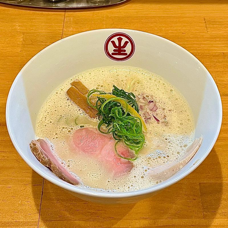 鶏白湯そば(中華蕎麦生る)