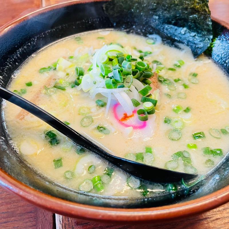 豚骨ラーメン(ラーメン勝ちゃん)