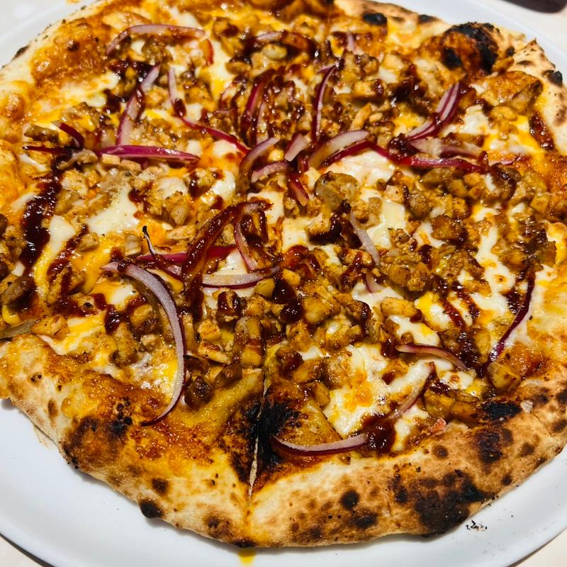 バーベキューチキンピザ(Hey's Diner)