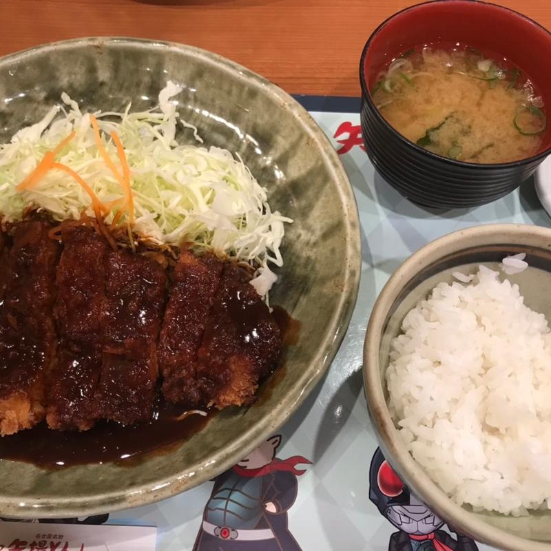 ロースとんかつ定食(矢場とん 栄セントライズ店 )