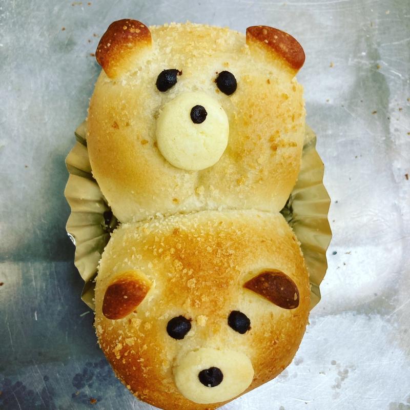くまのカーリーとバーグ(パン工房ノアノア)