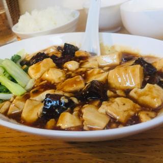 豚バラ肉と豆腐の上海煮込み(家常菜 博朱)