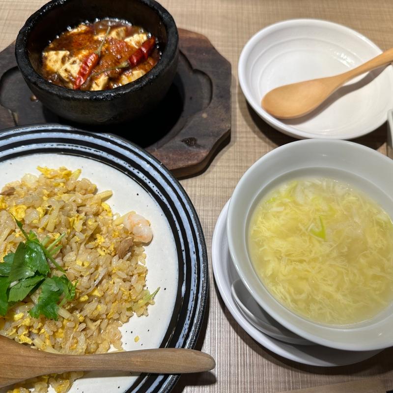 チャーハンのロンフーランチ(ロンフーダイニングKITTE名古屋店)