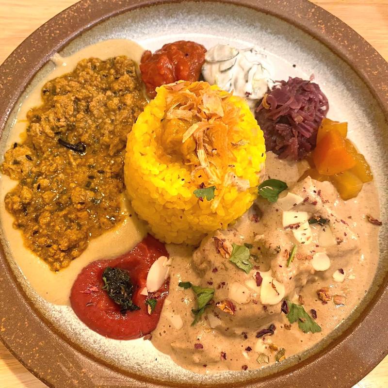 あいがけカレー(CHIKYU MASALA（チキュウマサラ）)