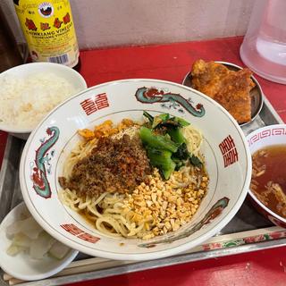 汁なし担担麺定食(台湾の味 ルーロー飯と魚介系 担担麺専門店 魯担（ルタン）)