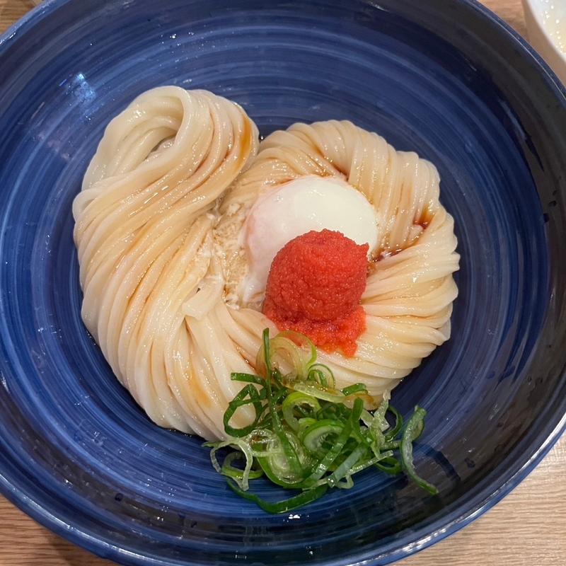 冷しょうゆ+温泉卵+めんたいこ(うどん 慎（しん）)