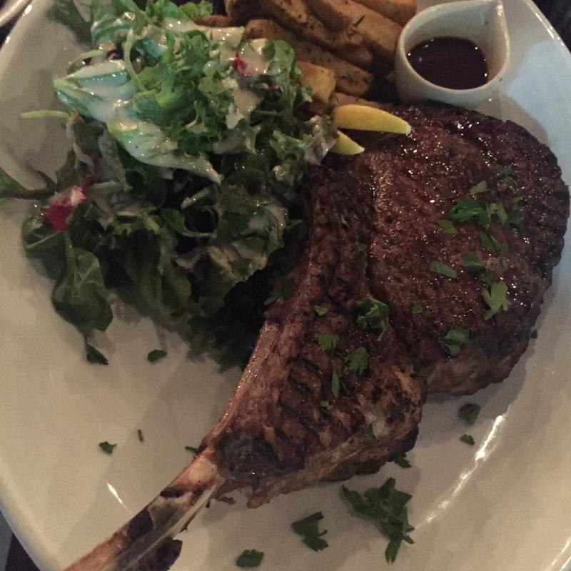 別注料理　骨付きリブステーキグリル(ステーキ＆ワイン 371BAR ‐サンナナイチバル‐ 新宿三丁目)