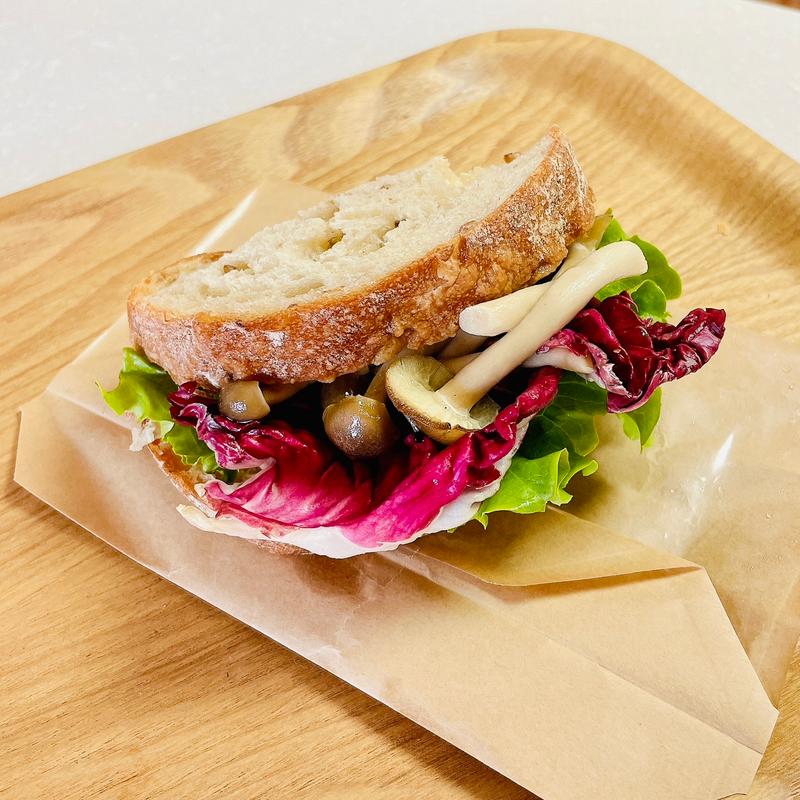 トリュフ香るチキンのサンド(アンデルセン 東武池袋店 （ANDERSEN）)