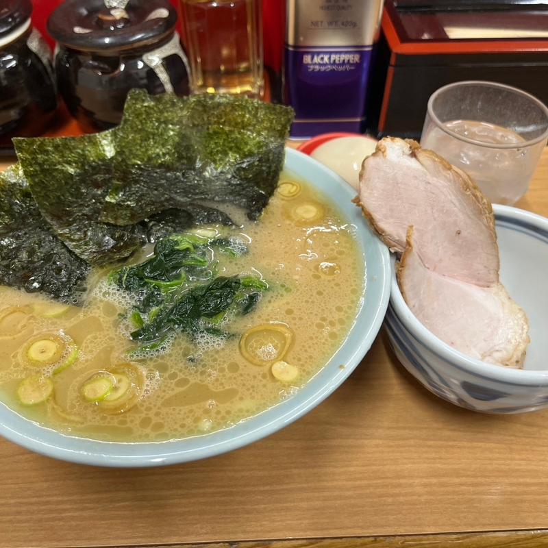 並盛り(横浜ラーメン 千葉家)