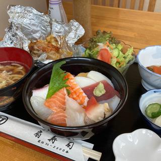 海鮮丼セット(扇寿司)