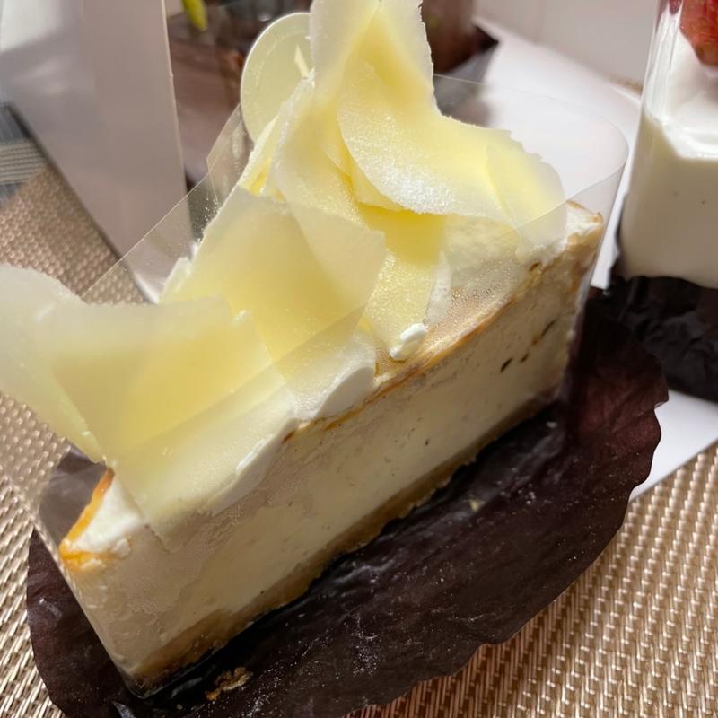 (パティスリィ アサコ イワヤナギ)