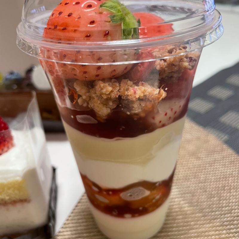 (パティスリィ アサコ イワヤナギ)