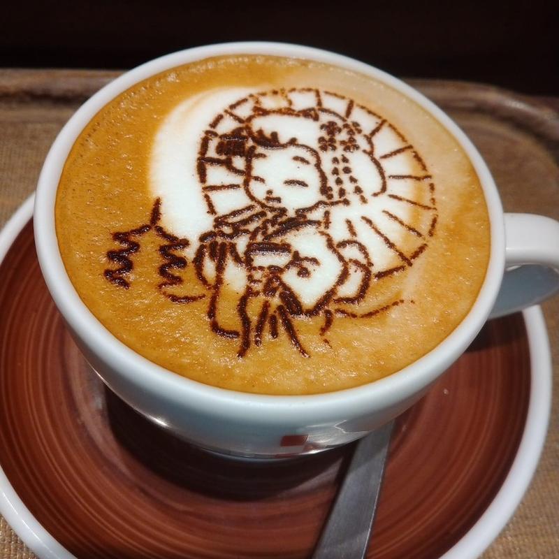 舞妓はんカプチーノ(カフェチャオプレッソ上本町駅店)