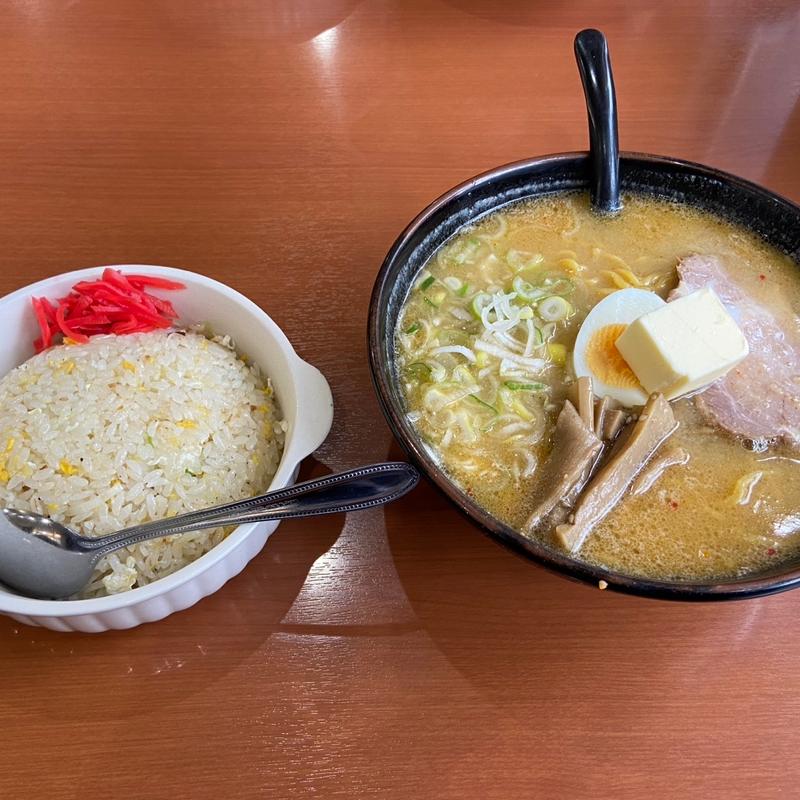 みそバターラーメン　チャーハン(三代目 月見軒 札幌駅北口店)