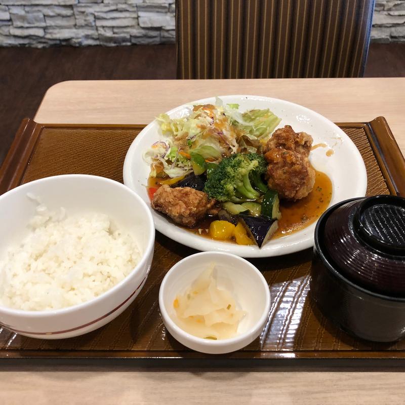 彩野菜の黒酢から揚げ膳(ガスト 足立西伊興店)