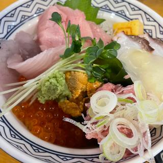  丸富大漁海鮮丼(丸冨水産 池袋西口店)
