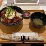 旨味唐揚げとろろ丼(自然薯とろろ丼専門店 黒十ヤ 阪急西宮ガーデンズ店)