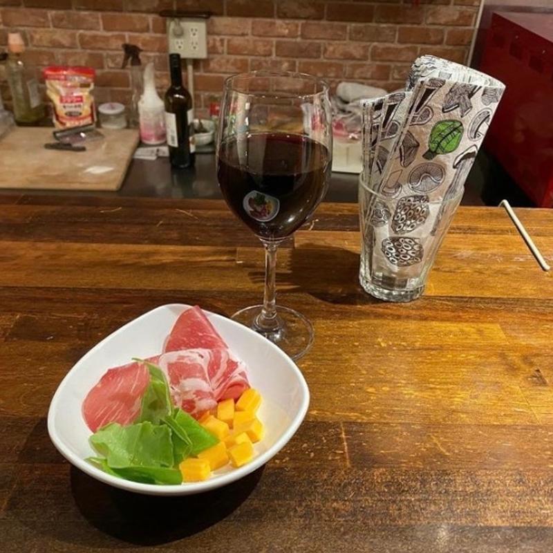 おつまみ　赤ワイン(La Bottega Nuova Napoli)