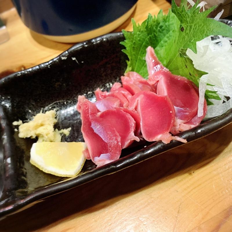 砂ずり刺し(やきとり　はな貴 )