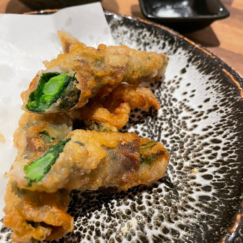 菜の花の豚肉巻き揚げ(じゅーしゐ)