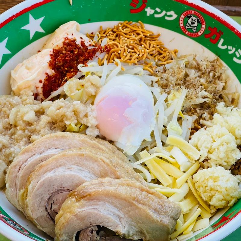 豚マシまぜそば＋チャーシュー1枚＋野菜(ジャンクガレッジ カインズ羽生店)