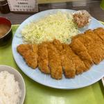 とんかつ 中 定食