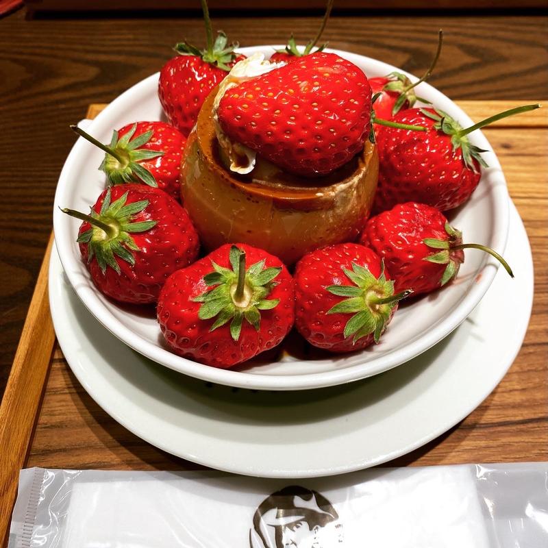 樹上完熟いちごとプリン(マーロウブラザーズコーヒー そごう横浜店)