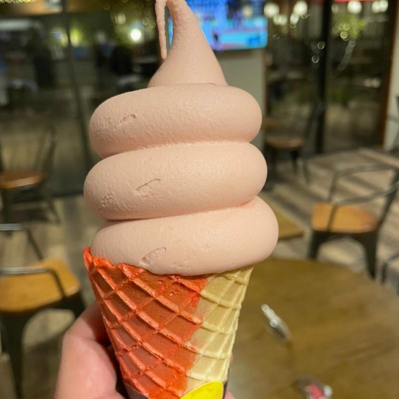 あまおうソフトクリーム(小江戸温泉KASHIBA)