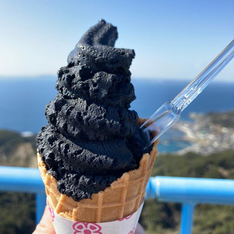 地獄ソフトクリーム(鋸山ロープウェー株式会社 山頂展望食堂)