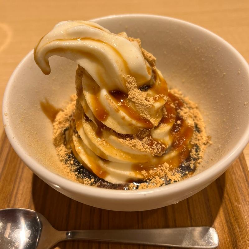 きな粉あんソフトクリーム(さち福やCAFE グランエミオ所沢店)