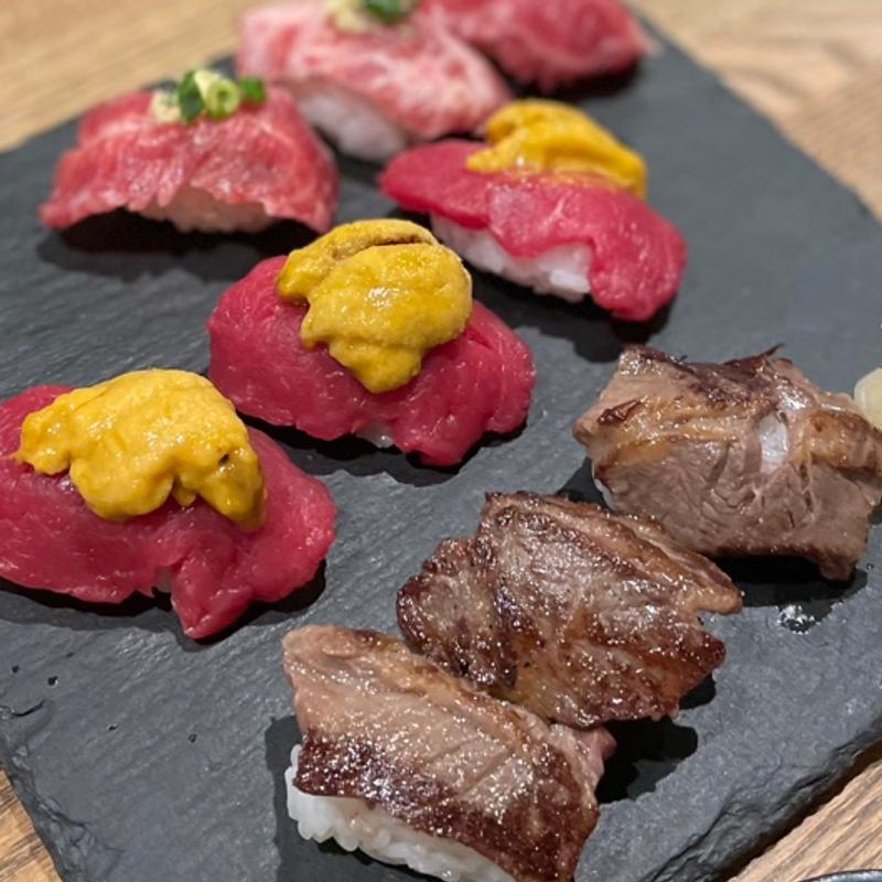 馬肉寿司三点盛り(日本のお酒と馬肉料理 うまえびす)