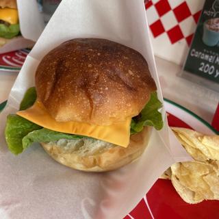 チーズバーガー