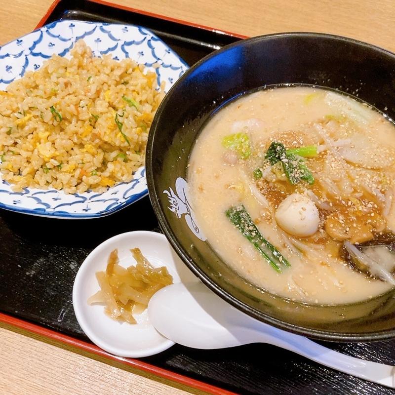 五目つゆそばと半チャーハンセット(串焼＆チャイニーズバル 八香閣（はっこうかく）)