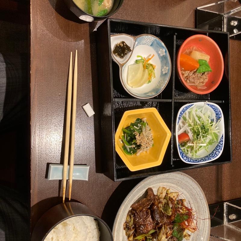 牛すじと春キャベツの辛味炒め(東レ社員クラブ)