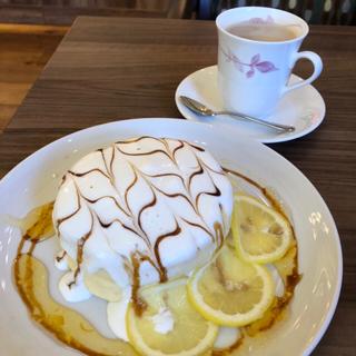 レモンヨーグルトクリームのリコッタパンケーキ(高倉町珈琲 柏の葉店)