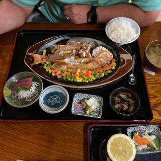 魚バター焼き定食(大木海産物レストラン （おおきかいさんぶつれすとらん）)