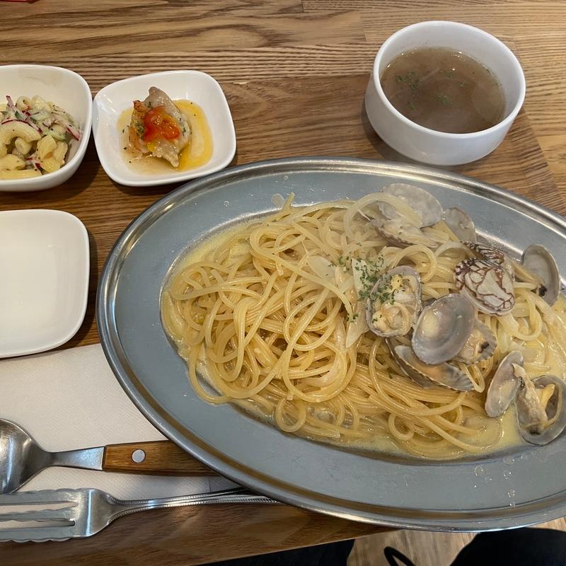 ボンゴレクリームセット(小さな洋食屋 Bell Tree)