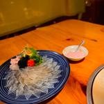 ハギ薄造り(炉辺人 （ろべんと）)