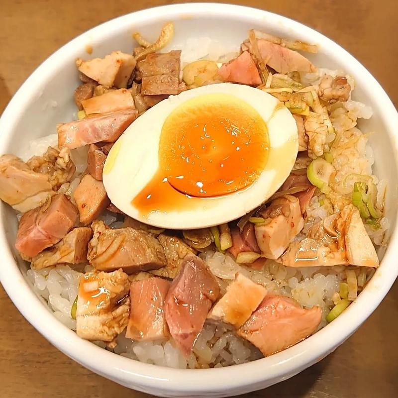 豚めし(中華そば 東京屋 （ちゅうかそば とうきょうや）)