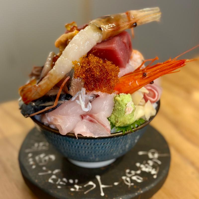 シハチのてっぺん。(シハチ鮮魚店 狸COMICHI店)