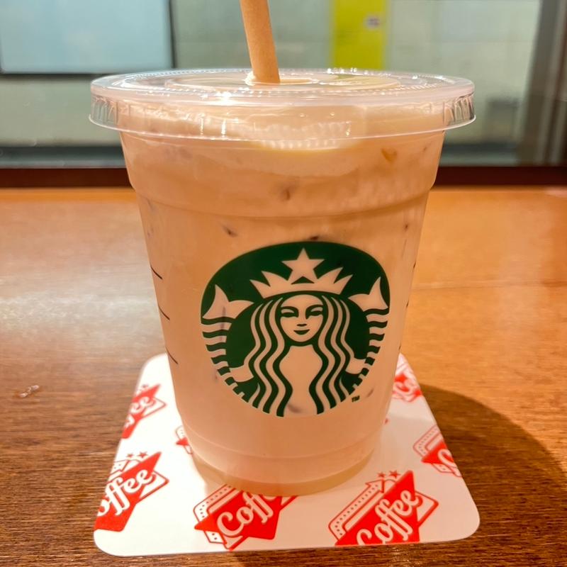 クリーミー＆スイートミルクコーヒー(スターバックスコーヒー 明治神宮前メトロピア店)