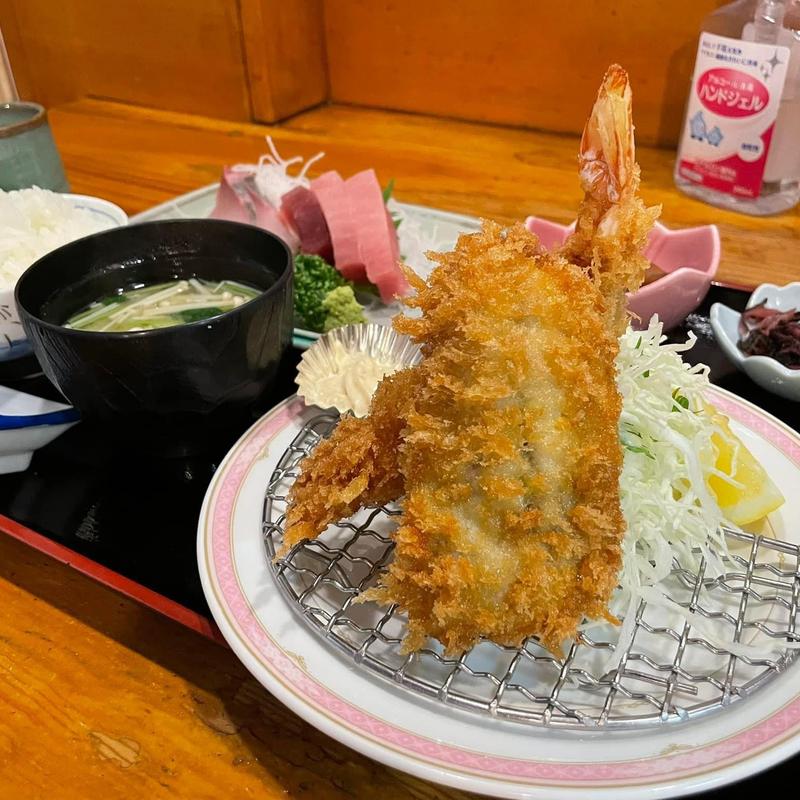 刺身3点と海老フライ(1)・アジフライ(1)セット(おさかな食堂 大原)