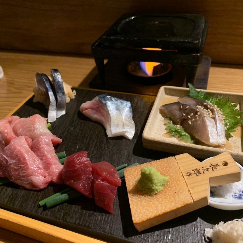 本まぐろとトロさばの合盛り(まぐろとさば。中目黒)