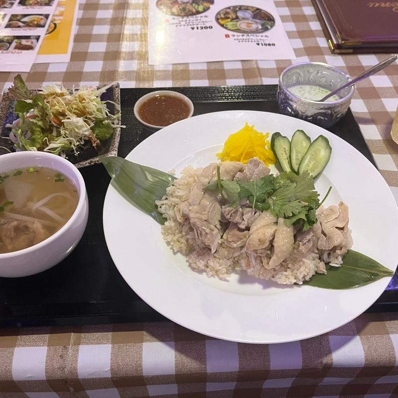 ランチセット　カオマンガイ(Keuy Chiang Mai)